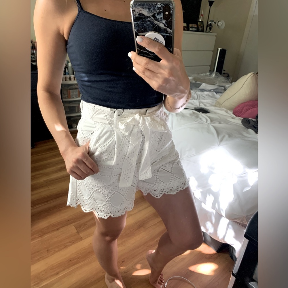 Express super high waisted lace eyelet belted shorts size 0